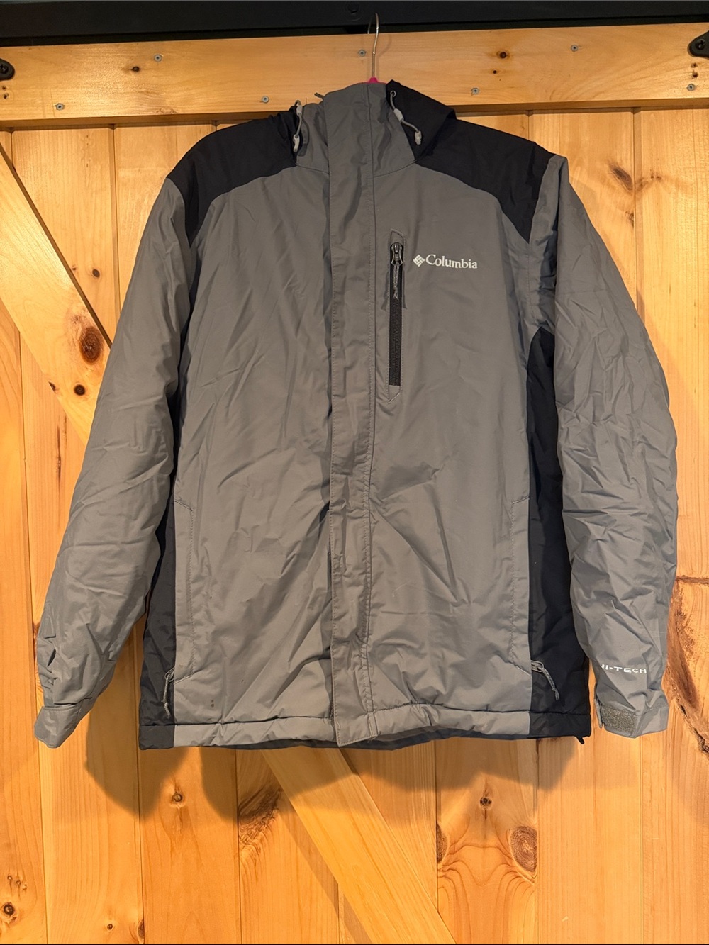 Columbia Gray and Black Ski Jacket with Hood